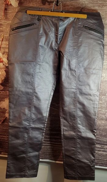 Pantalon Quattro taille 46 Neuf