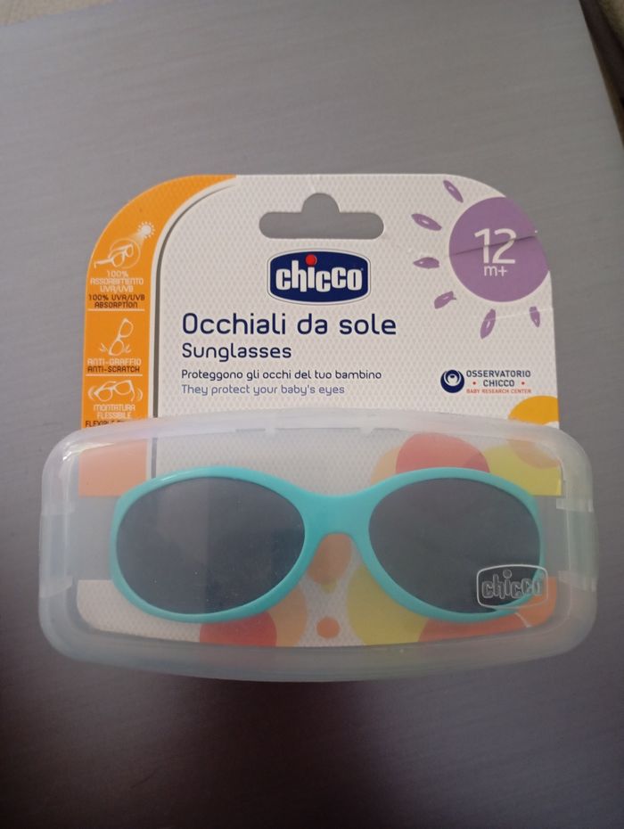Lunette de soleil Chicco neuves 12 mois