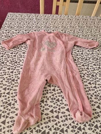 Pyjama taille 9 mois