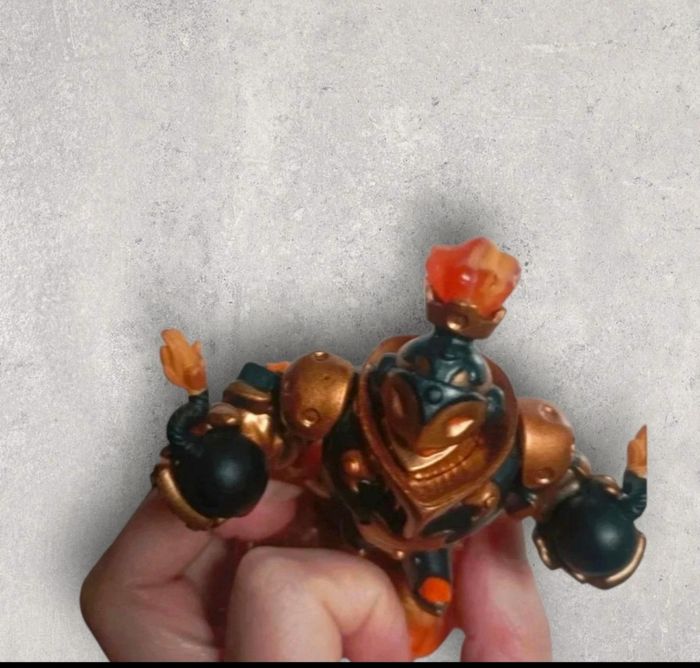 LOT 3 Figurines Skylanders : Eye-Brawl + Blast Zone + Cynder - photo numéro 3