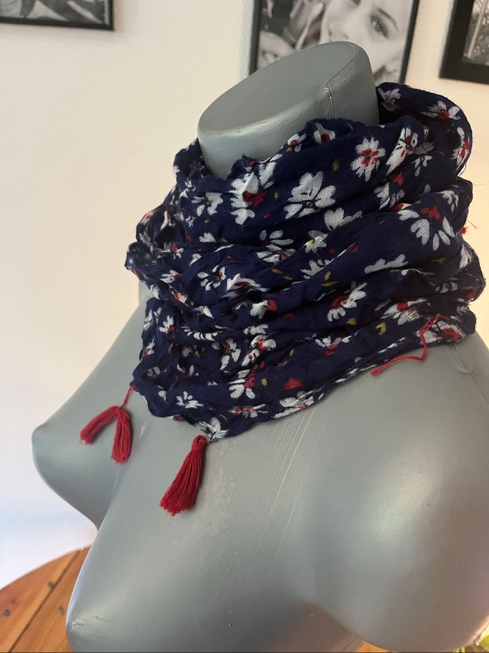 Tour de cou - photo numéro 2