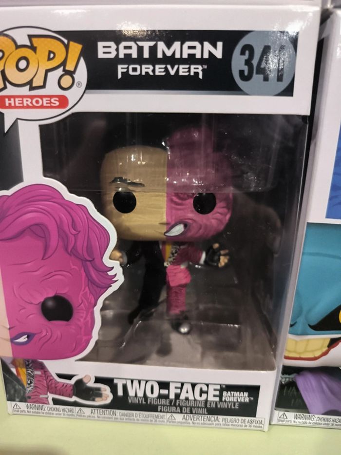 Lot de 4 pop funko batman - photo numéro 4