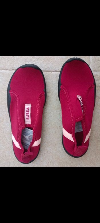 Chaussures aquatiques fille ou femme en 36-37 neuves