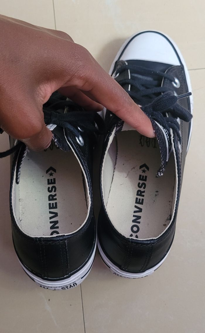 Converses basses platforme cuir noir - photo numéro 4