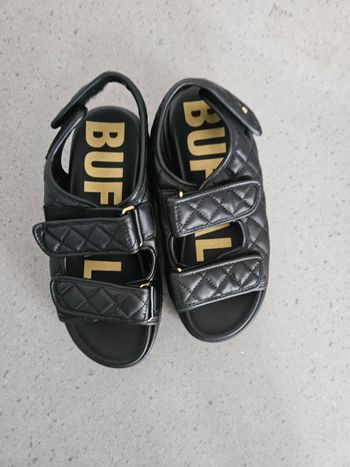 Sandale a plateforme buffalo