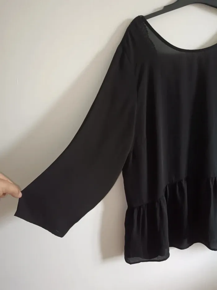 Blouse dentelle péplum - photo numéro 2