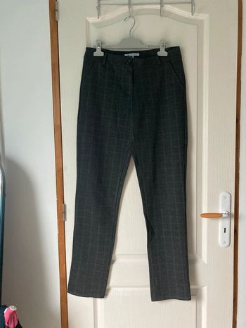 Pantalon slim gris foncé à carreaux