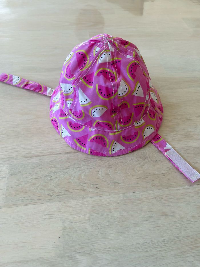 Chapeau fille 6 mois taille 44