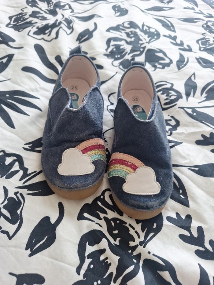 Chaussure motif arc en ciel taille 25