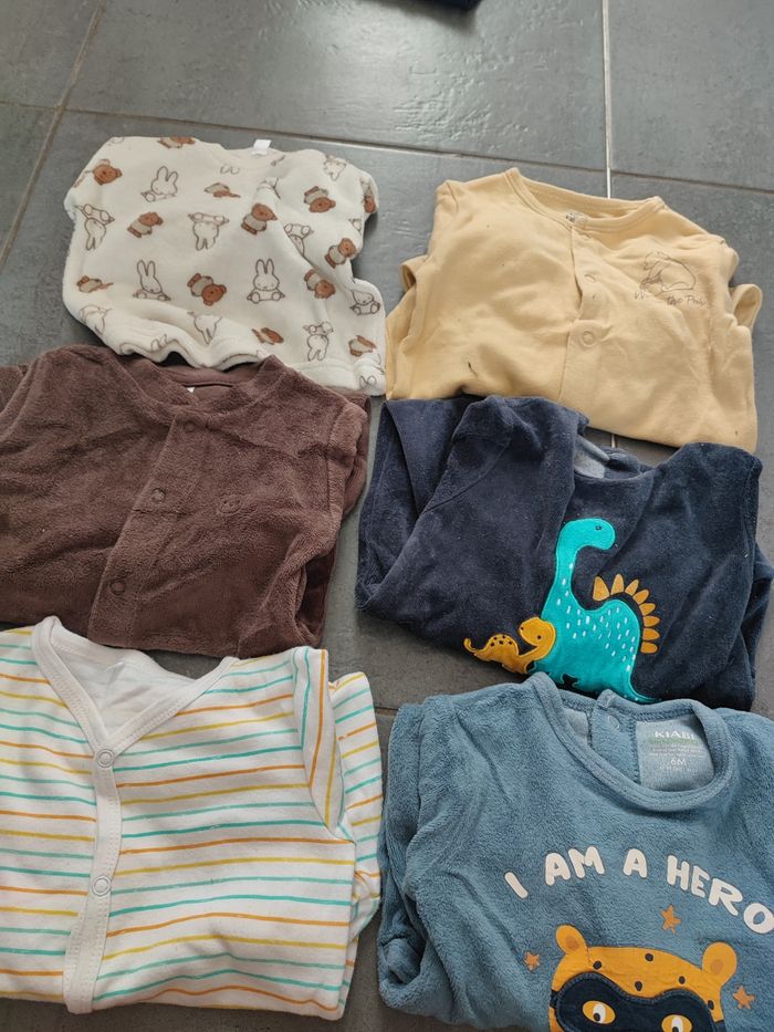 Vend grand sac de Vêtements garçon 6 mois - photo numéro 7