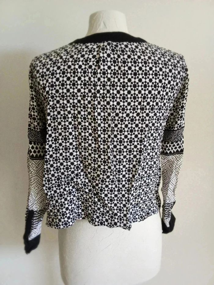 Blouse graphique à manches longues - photo numéro 2