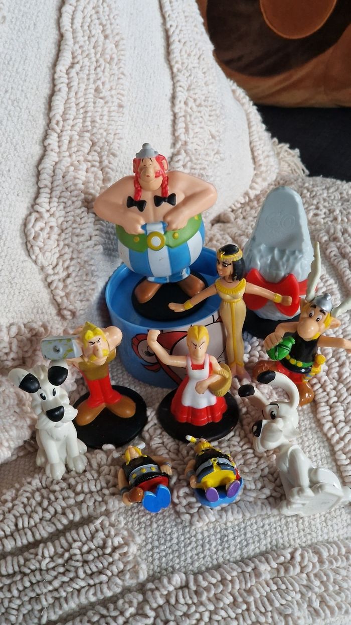 Lot jouets Asterix et obelix