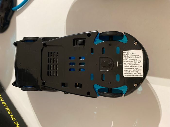 Voiture télécommandée fonctionne à l’eau - photo numéro 9