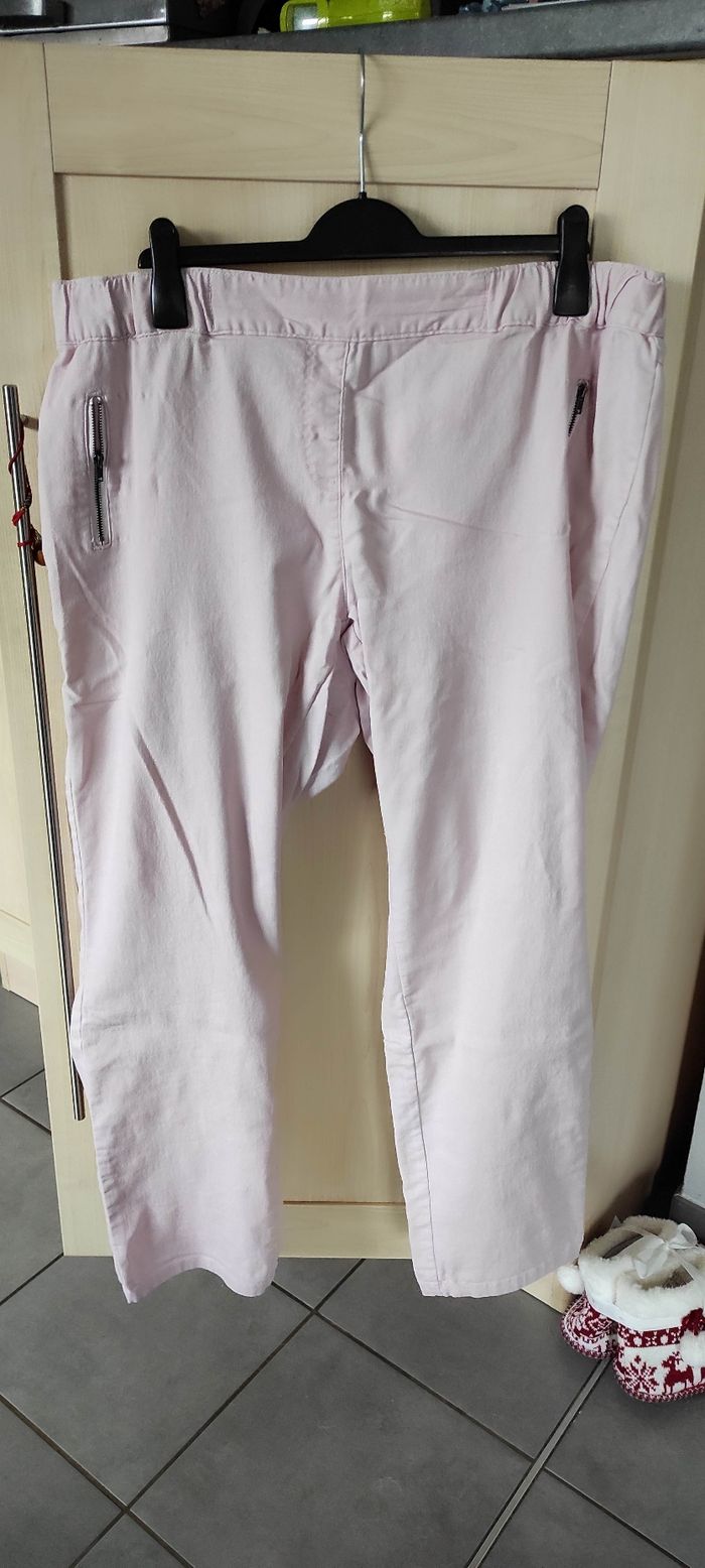 Jean rose pâle Kiabi 52 TBE