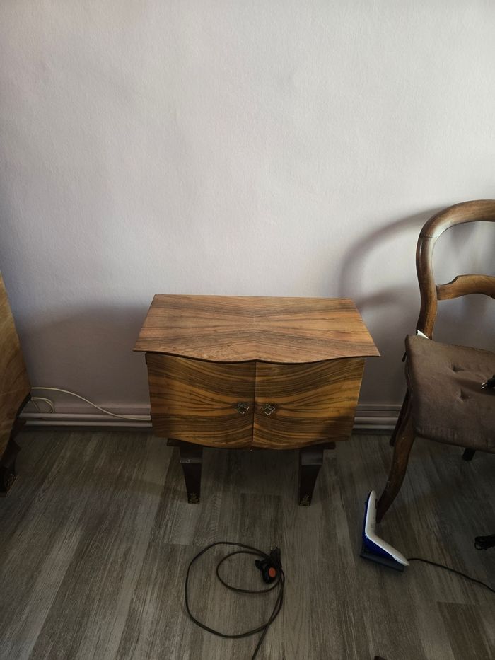 Chambre noyer vernis prix a proposer - photo numéro 2