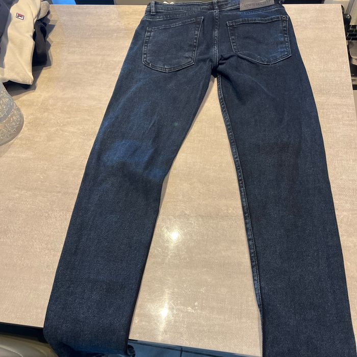 Jean coupe droite Guvenchy taille 31 us - photo numéro 2