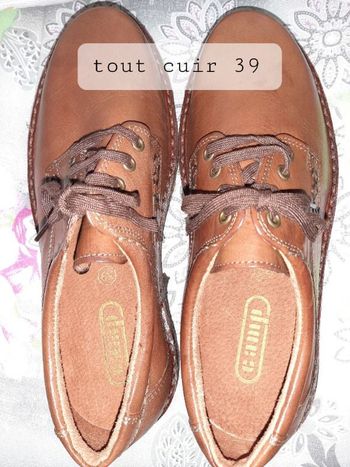 Mocassin 39 cuir. Camp