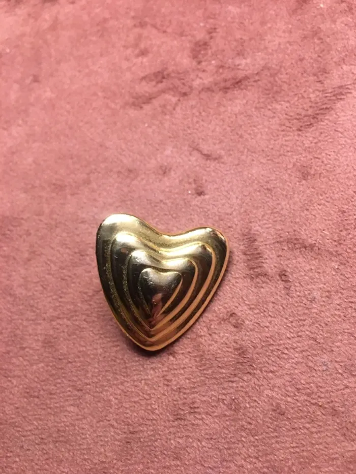 Broche Escada