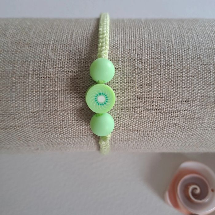 (Réduction) Bracelet avec perles menthe - photo numéro 2