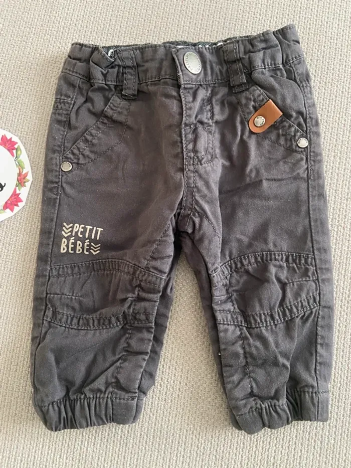 Pantalon 3 mois marque Gémo - photo numéro 2