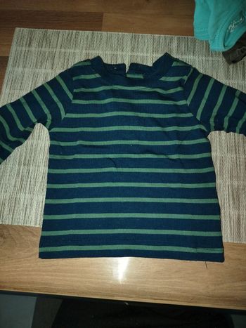 Vends tee shirt manche longue taille 3 mois