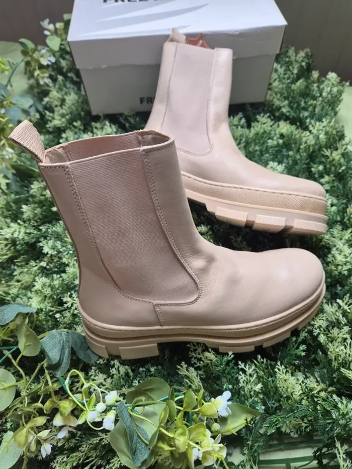 Bottines beiges tendances pointure 39 Free monday - photo numéro 7