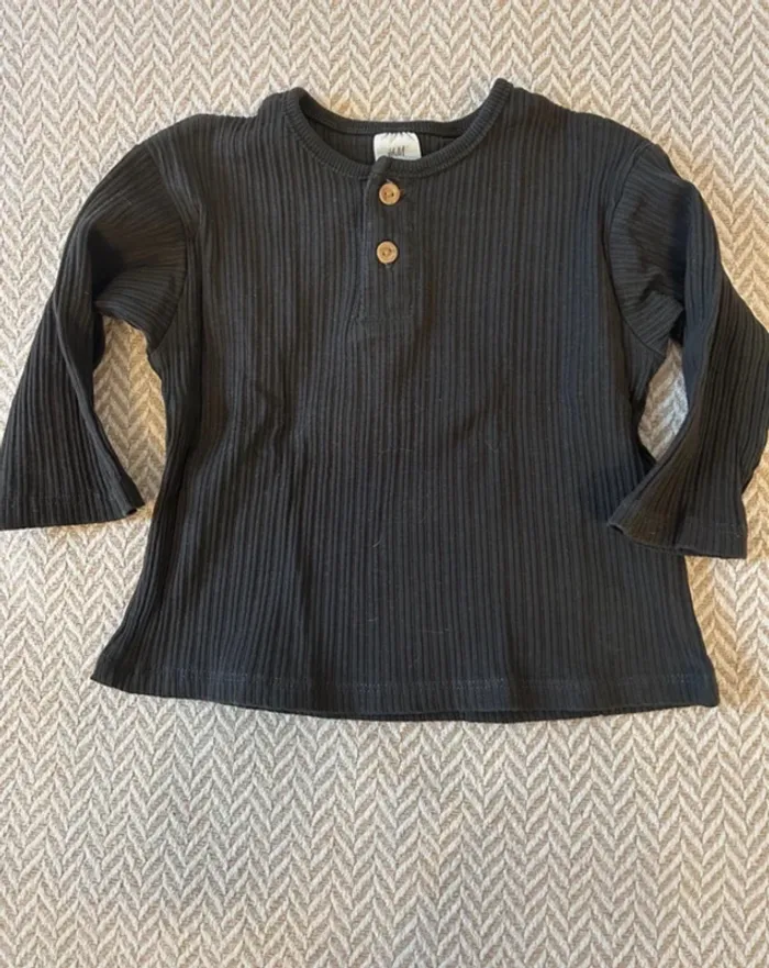 Lot t-shirt chemise 9 mois bébé - photo numéro 7