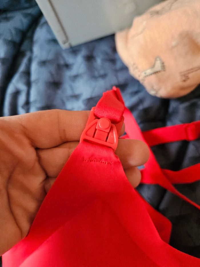 Soutien gorge allaitement rouge avec rembourrage L neuf - photo numéro 4