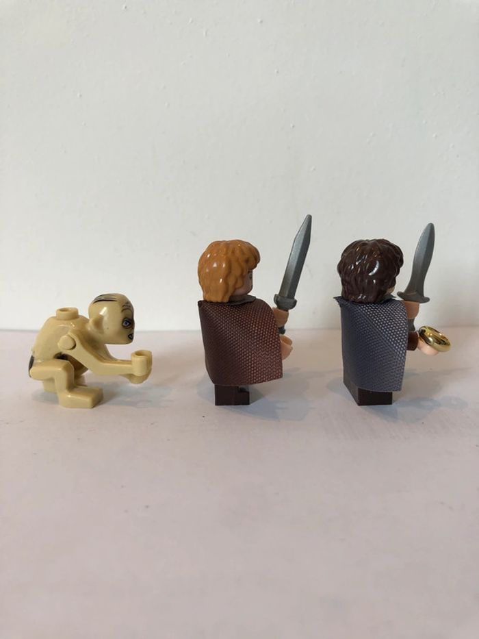 Figurine type lego Frodon et l’anneau de pouvoir avec Sam et Golum. le seigneur des anneaux - photo numéro 4