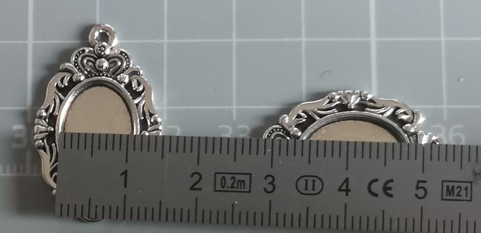 3 x pendentifs supports cabochons PF ornementés ovales en métal argenté - photo numéro 5