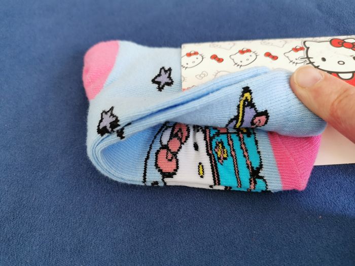 2 paires chaussettes Hello Kitty neuves - 27/30 - 4 à 6 ans - photo numéro 3