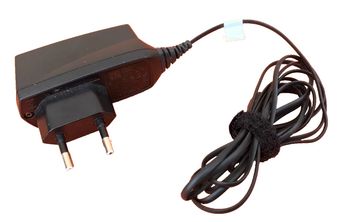 Chargeur Nokia Modèle : AC - 4E