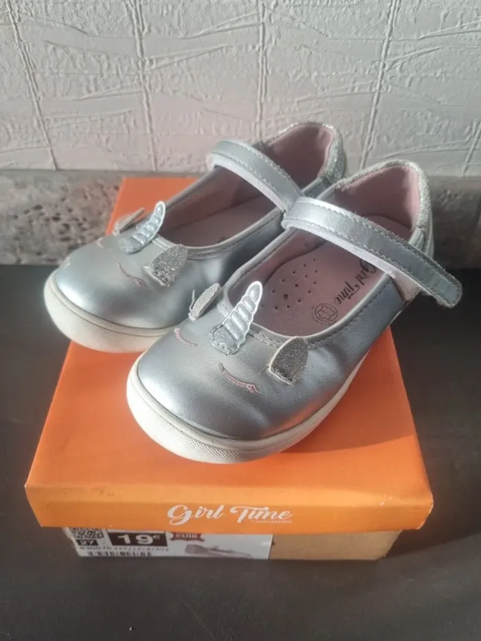 Ballerines cuir 27