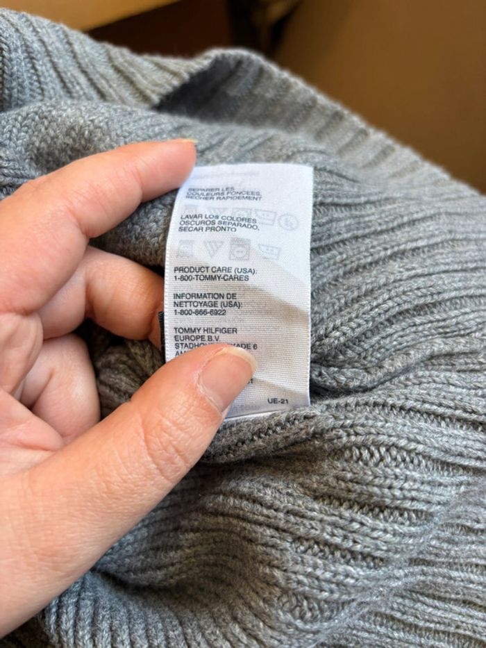 Pull à boutons gris Tommy Hilfiger - photo numéro 14
