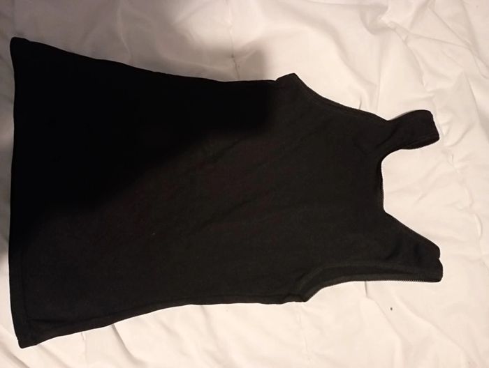 Débardeur noir 146/152 cm 11/12 ans neuf 1€5 - photo numéro 3