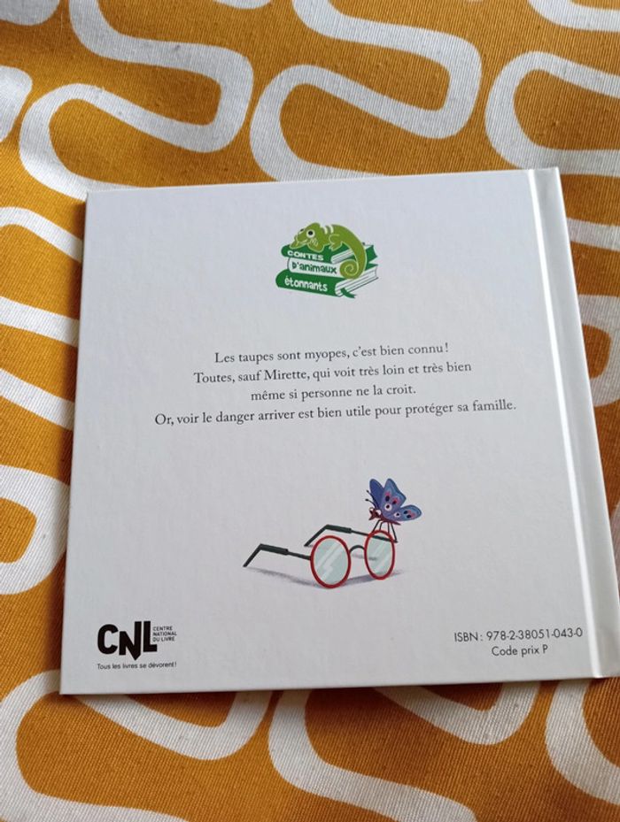 Livre la taupe qui voyait loin - photo numéro 2