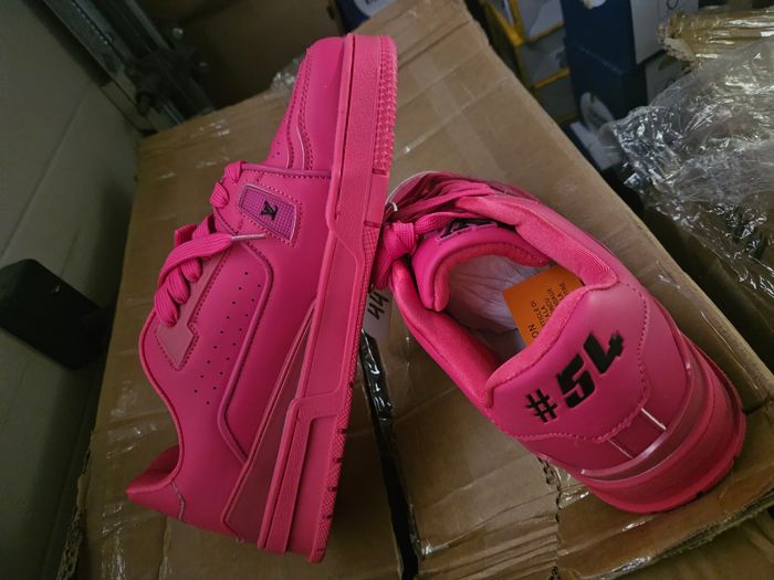 Basket chaussure taille 43 neuve rose - photo numéro 3