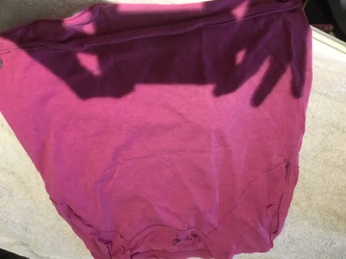 T-shirt court