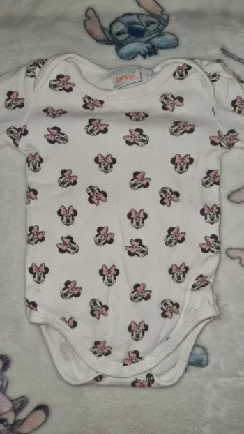 Body manche longue minnie 3 mois en bon état