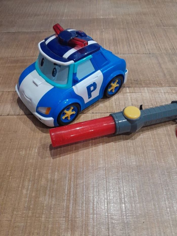 Robocar poli