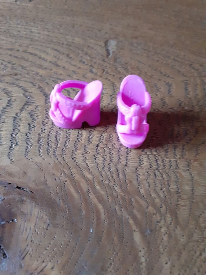 🎀 paire de chaussures rose pour poupee barbie
