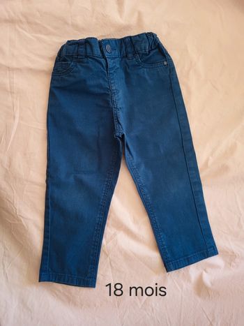 Pantalon en toile bleu 18 mois jamais