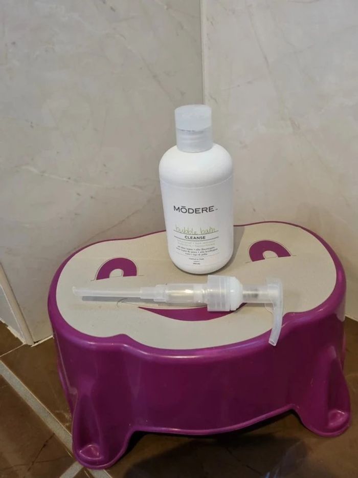 Bain moussant (tout type de peaux) + pompe doseuse