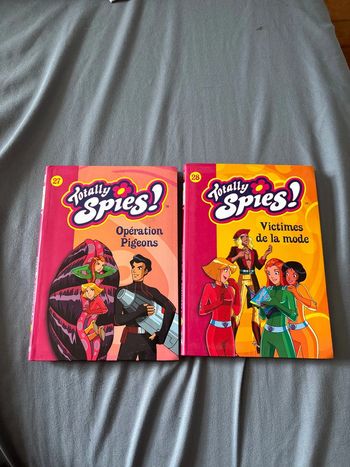 Totally, Spies