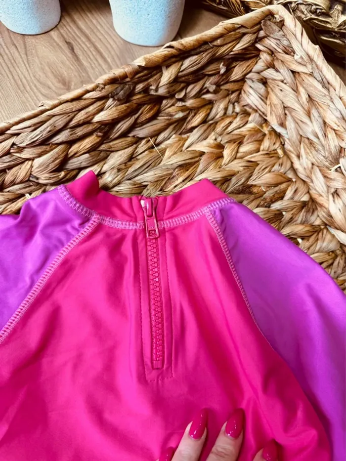 Taille 4 ans maillot teeshirt anti uv fille Disney rose 🩷 - photo numéro 3