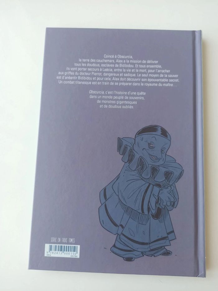 BD obscurcia chapitres 1 et 2 (édition delcourt) - photo numéro 5