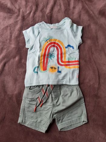 Ensemble t shirt bermuda catimini 6 mois