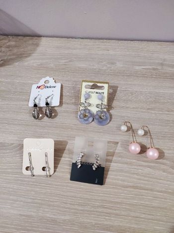 Lot de 5 boucles d'oreille perle strass fleurs, TBE!