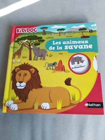 Livre kididoc les animaux de la savane