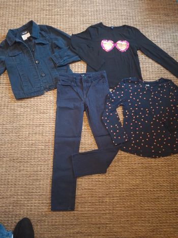 Ensemble 4 pièces taille 8ans